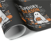 Lustiger Halloween-Schwarzer-Kater-und-Geist-Kaffe Geschenkpapier (Rolleneckpunkt)