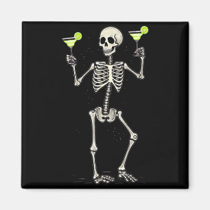Lustiger Halloween-Skelett trinkt Margarita-Schwan Magnet