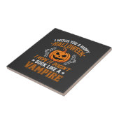 Lustiger Halloween Vampir Kürbis Fliese (Seite)