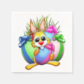 Lustiger Hase, der ein Osterei beißt Serviette (Vorderseite)