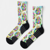 Lustiger Hase, der ein Osterei beißt Socken (Links)