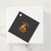 Lustiger Hexenkessel Halloween Geschenkanhänger (Beispiel)