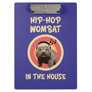 Lustiger Hip-Hop-Wombat im Haus Klemmbrett