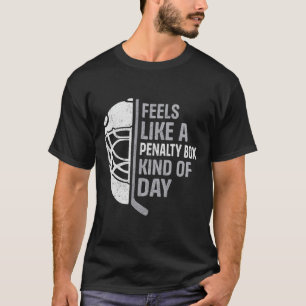 Lustiger Hockeyspieler fühlt sich wie eine Strafba T-Shirt