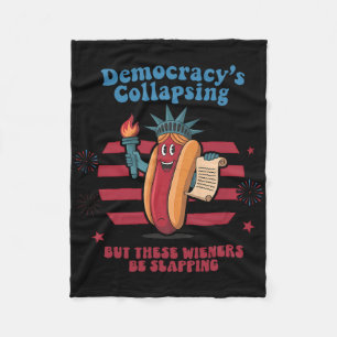 Lustiger Hot Dog Demokratie kollapiert 4. Juli Pro Fleecedecke