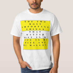 lustiger humorvoller männlicher T - Shirt