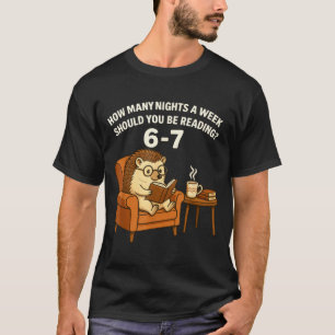 Lustiger Igel liest Buch 67 Sechs Sieben Meme  T-Shirt