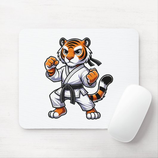 Lustiger Karate-Athlet mit schwarzem Gürtel Tiger  Mousepad (Mit Mouse)