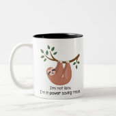 Lustiger Laxy Power, der Sloth rettet Zweifarbige Tasse (Links)