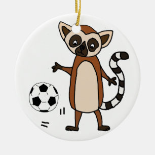 Lustiger Lemur, der Fußball-Cartoon spielt Keramik Ornament
