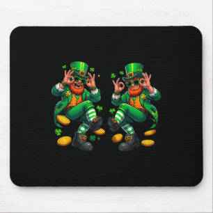 Lustiger Leprechaun-Griddy-Tanz St. Patrick's Day  Mousepad