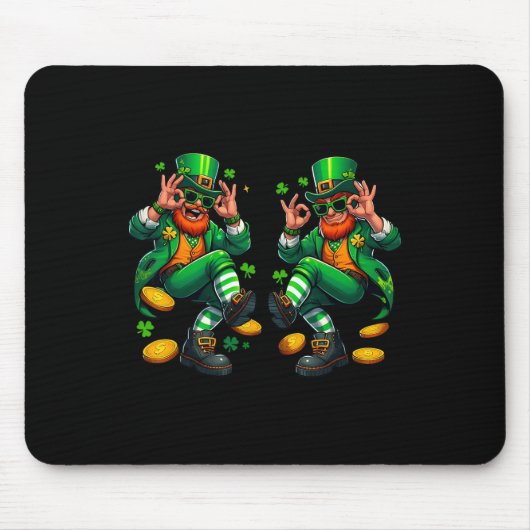 Lustiger Leprechaun-Griddy-Tanz St. Patrick's Day Mousepad (Vorne)