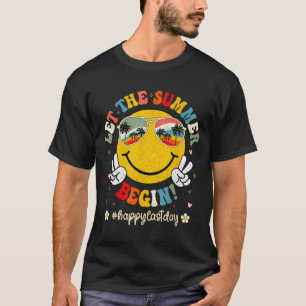 Lustiger letzter Schultag Lehrer Kinder lassen den T-Shirt