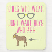 Lustiger Mädchen-Glas-Nerd-Spaß Mousepad (Vorne)