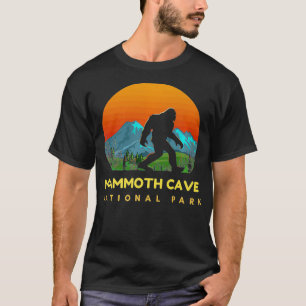 Lustiger Mammoth Cave National Park Bigfoot Wander T-Shirt