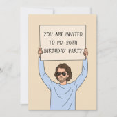 Lustiger Mann mit Schild 20. Geburtstag Einladung (Vorderseite)