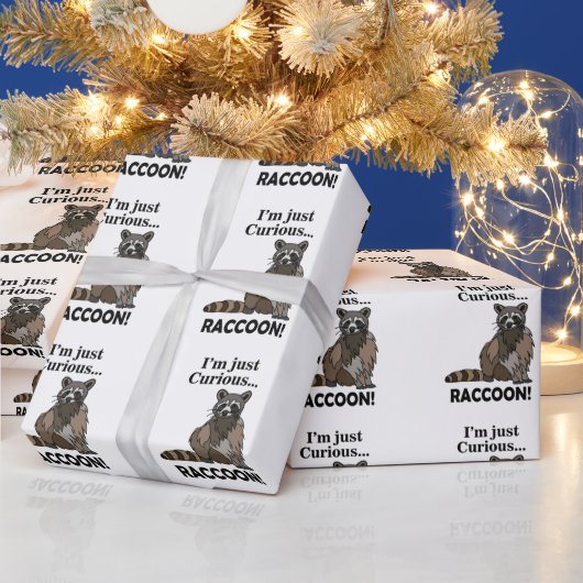 Lustiger neugieriger Waschbär Geschenkpapier (Feiertage)