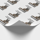 Lustiger neugieriger Waschbär Geschenkpapier (Ecke)