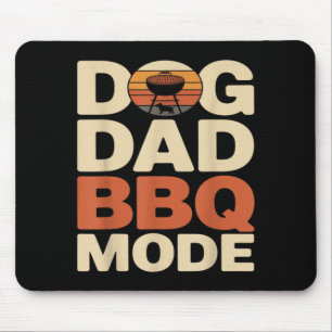 Lustiger Papa-Hund im BBQ-Modus für Hinterhof-Gril Mousepad