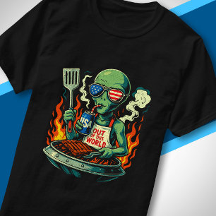Lustiger Patriotischer Außerirdischer beim Grillen T-Shirt