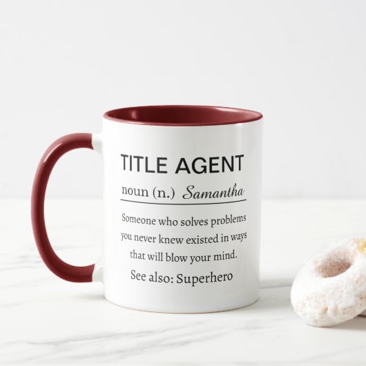 Lustiger Personalisierter Titel Agent Definition Tasse (Mit Donut)