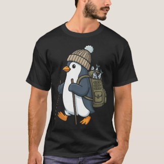 Lustiger Pinguin beim Wandern T-Shirt