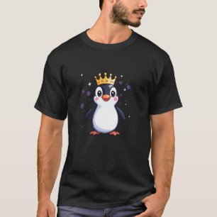 Lustiger Pinguin trägt das Crown-Outfit für Jungen T-Shirt