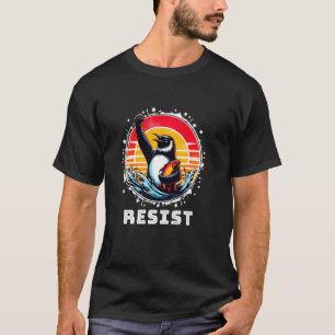 Lustiger Pinguin wehrt sich Pinguine protestieren T-Shirt