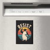 Lustiger Pinguin widersteht Protest gegen Zölle  Magnet (In Situ (Geschirrspüler))