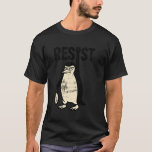 Lustiger Pinguin widersteht Protest gegen Zölle T-Shirt
