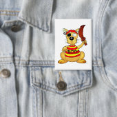 Lustiger Piratenhund mit Spielzeugschwert Button (Insitu)