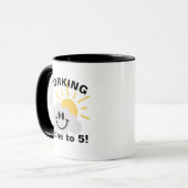 Lustiger Rentner-Becher - Arbeite keiner von fünf Tasse (Vorderseite Links)