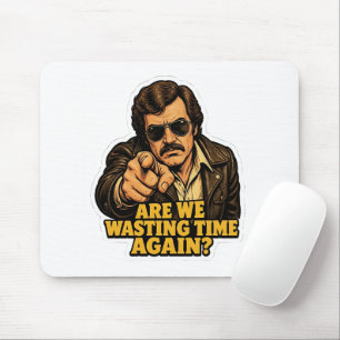 Lustiger Retro-Detektiv, der Zeit im Büro-Meme ver Mousepad