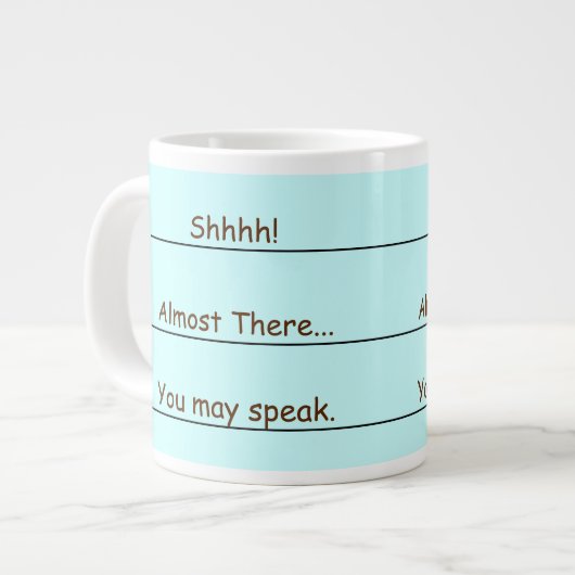 Lustiger riesiger Kaffee wachen Tasse auf (Vorderseite Links)