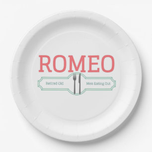 Lustiger Romeo Ruheständler essen auswärts Pappteller