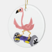 Lustiger rosa Flamingo auf Hoverboard Keramik Ornament (Links)