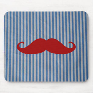 Lustiger roter Schnurrbart und blau-weiße Streifen Mousepad