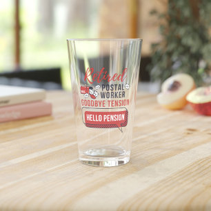 Lustiger Ruhestand für pensionierten Postboten Glas