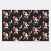Lustiger Santa spielt Basketball Weihnachtsgeschen Geschenkpapier Set (Vorderseite)