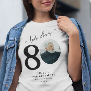 Lustiger 'Schau mal wer 80 ist' Stylischer 80. Geb T-Shirt