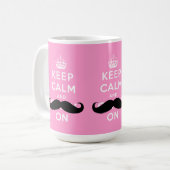 Lustiger Schnurrbart Keep Calm and Carry On | PINK Kaffeetasse (Vorderseite Links)