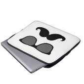 Lustiger Schnurrbart, schwarze Laptopschutzhülle (Vorne Knopf)