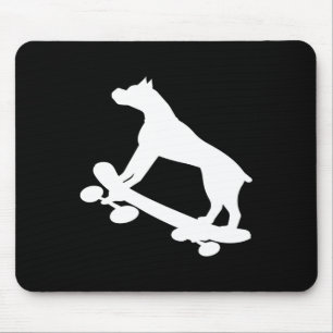 Lustiger Skateboard fahrender Boxerhund Skateboard Mousepad