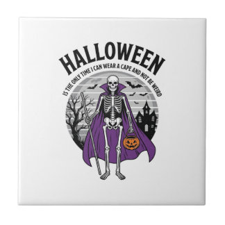 Lustiger Skelett Halloween-Umhang Zitat Vintage-De Fliese