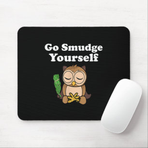 Lustiger spiritueller Geh-selbst-beräuchern-Eule-M Mousepad