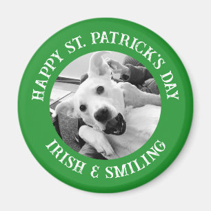 Lustiger St. Patrick's Day Irischer und lächelnder Magnet