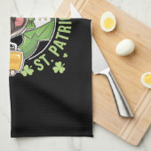 Lustiger St. Patrick's Day Mops mit Bierkrug Geschirrtuch (Viertel Falte)
