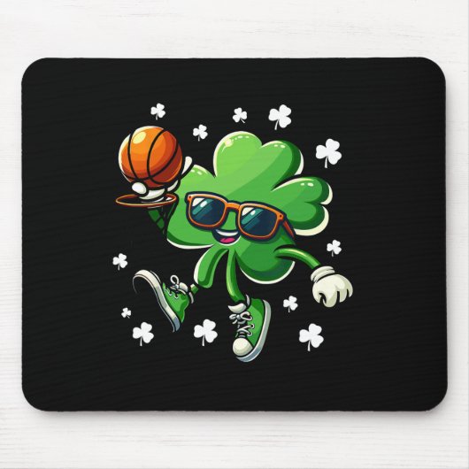 Lustiger St. Patricks Day Shamrock spielende Skele Mousepad (Vorne)