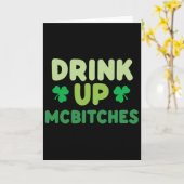 Lustiger St. Patricks Day Trink auf Mces Irisches  Karte (Gelbe Blume)