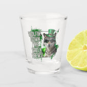 Lustiger St. Patrick's Day Wolf irischer Partyarti Schnapsglas (Vorderseite)